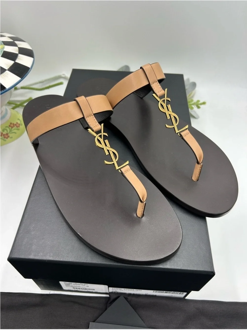 Men’s Saint Laurent CASSANDRE thong YSL sandal size 45 made in Italy